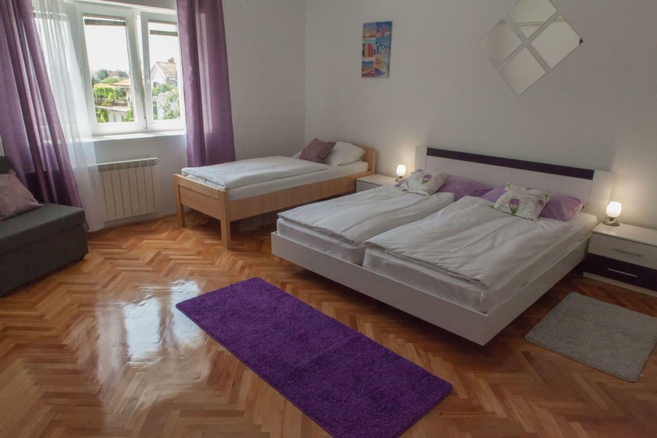 Holiday Home Domi Novi Vinodolski Luaran gambar