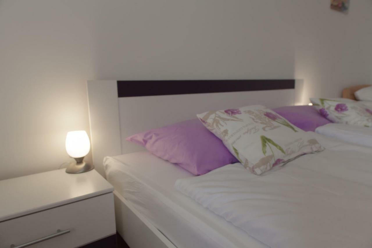 Holiday Home Domi Novi Vinodolski Luaran gambar